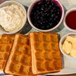 Belgian Waffle with meat
